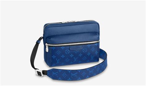 Louis Vuitton Tassen / Tasjes in Blauw 